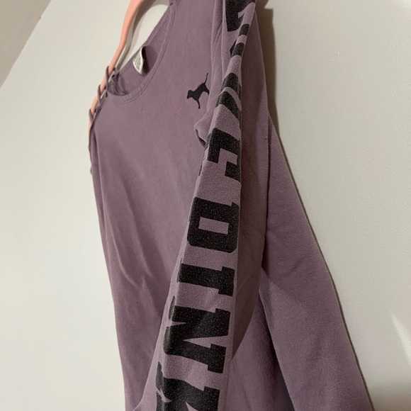 Distressed pink sweater - Picture 6 of 6